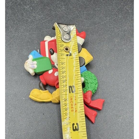 Disney Mickey Mouse Character Christmas Brooch Pin Colorful Holiday Gifts Wreath - Picture 5 of 5